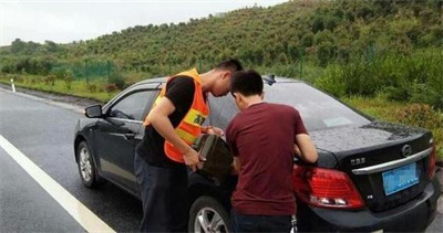 独山子区永福道路救援